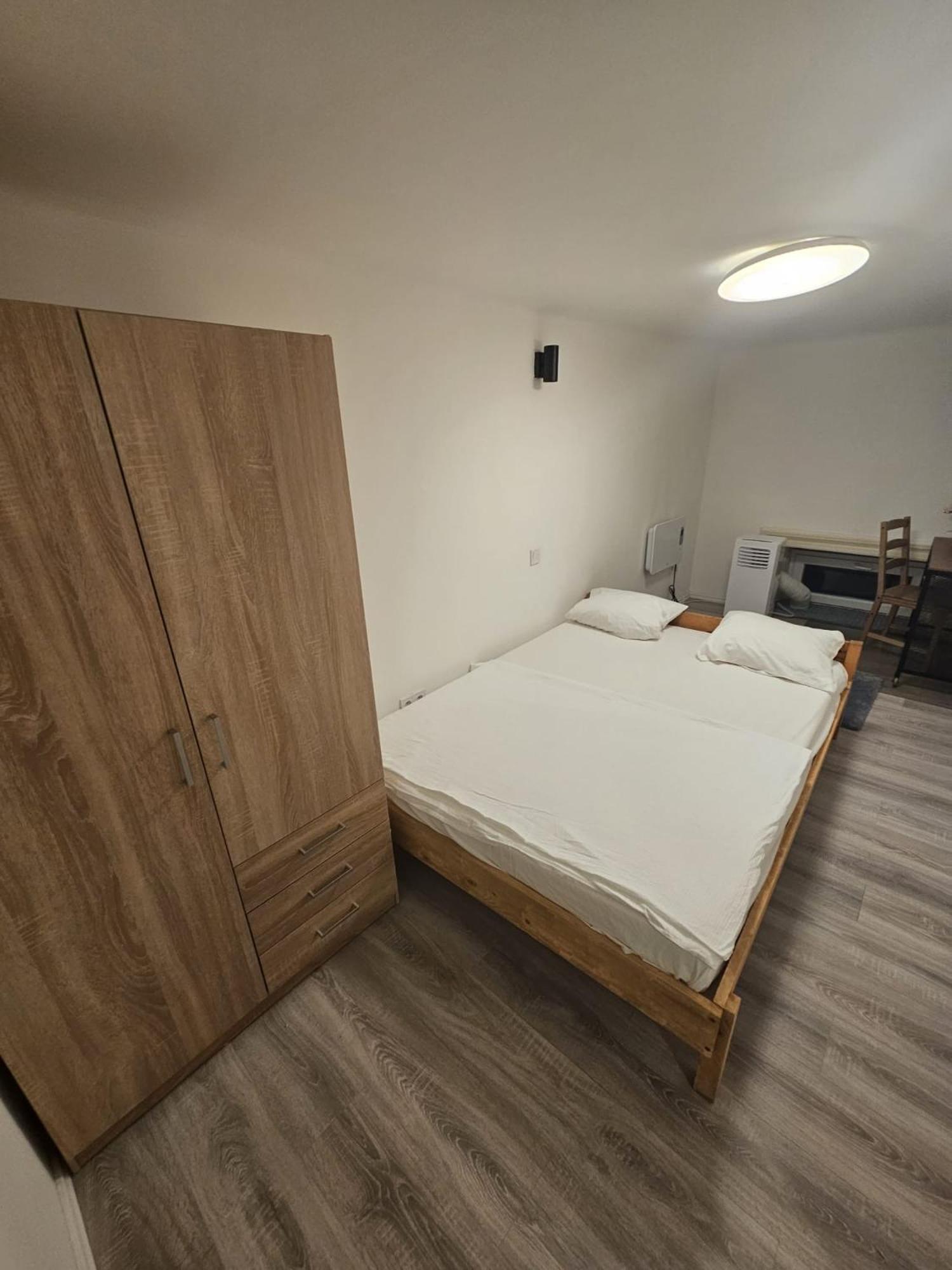 7Dab 4 Josika 28 Contactless Self Check-In Hotel Budapest Luaran gambar